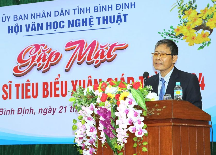 THÌ CỨ LẶNG LẼ XANH - Nhà thơ Văn Công Hùng