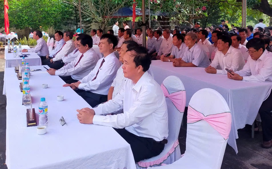 dai bieu du le