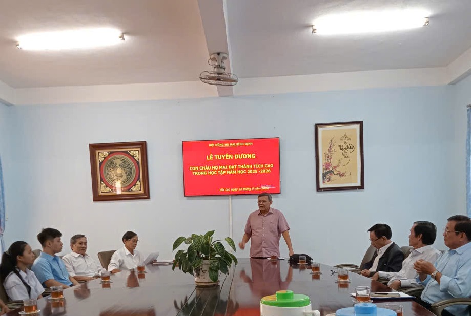 ong mai thanh thangchu tich hdhmbd gui loi dan do yeu thuong den cac chau tai le tuyen duong 1